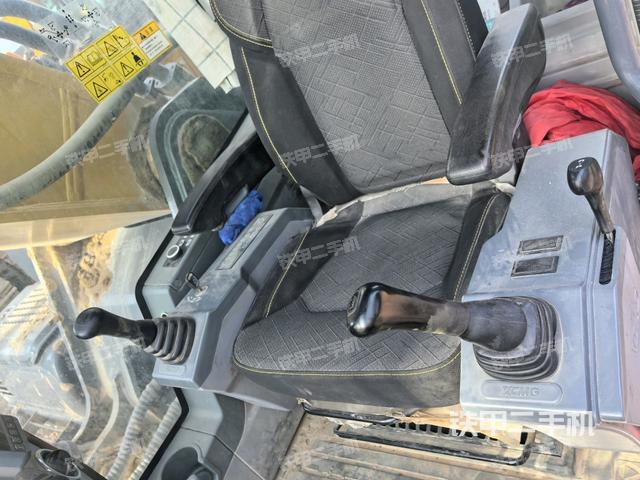 座椅后部（駕駛室部分）