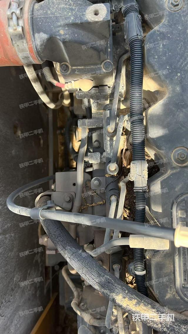 氣門室蓋螺絲特寫（上車部件）