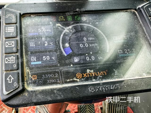 小時表(駕駛室部分) 小時表(駕駛室部分)