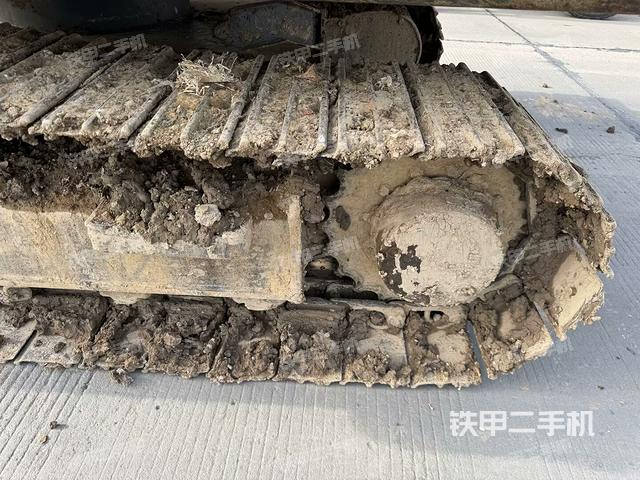 左驅(qū)動(dòng)輪(行走機(jī)構(gòu)) 左驅(qū)動(dòng)輪(行走機(jī)構(gòu))