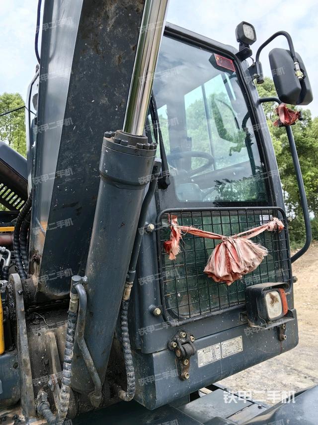 大臂根部?斜(工作和回轉(zhuǎn)裝置) 大臂根部?斜(工作和回轉(zhuǎn)裝置)