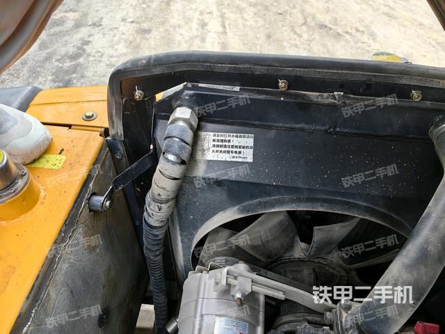 水箱+風(fēng)扇特寫(上車部件) 水箱+風(fēng)扇特寫(上車部件)