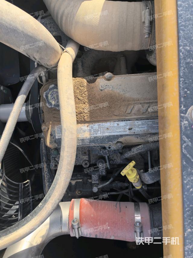 氣門室蓋螺絲特寫（上車部件）