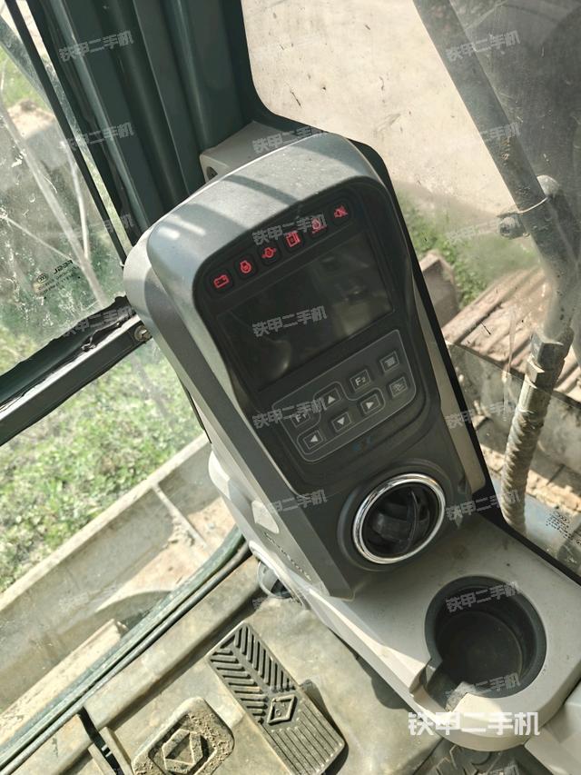 顯示屏?(駕駛室部分) 顯示屏?(駕駛室部分)