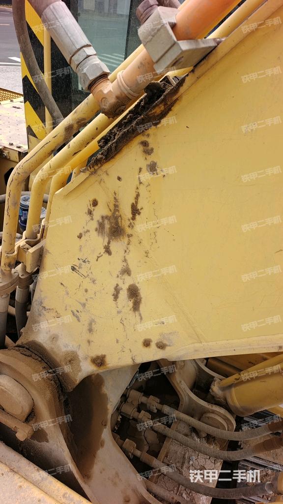 大臂根部?斜視（工作和回轉(zhuǎn)裝置）