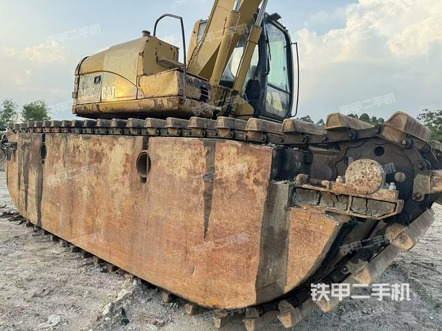 单侧履带整体（整机外观）