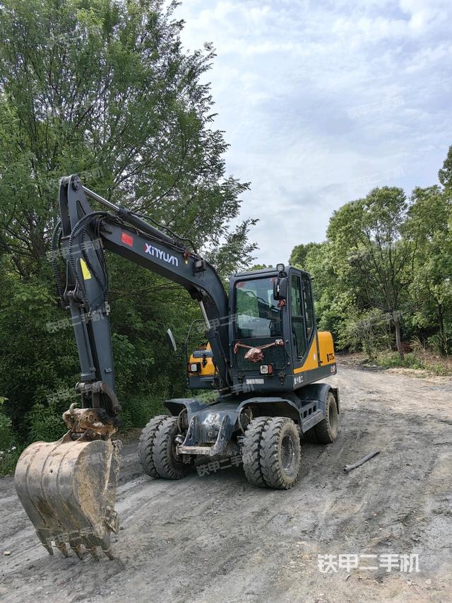 右前45(整機外觀) 右前45(整機外觀)