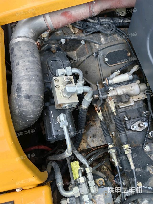 液壓泵室(大件艙室) 液壓泵室(大件艙室)