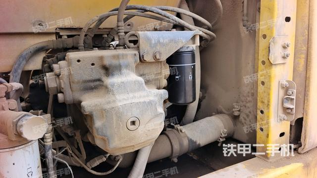 液壓泵斜45?左（大件艙室）