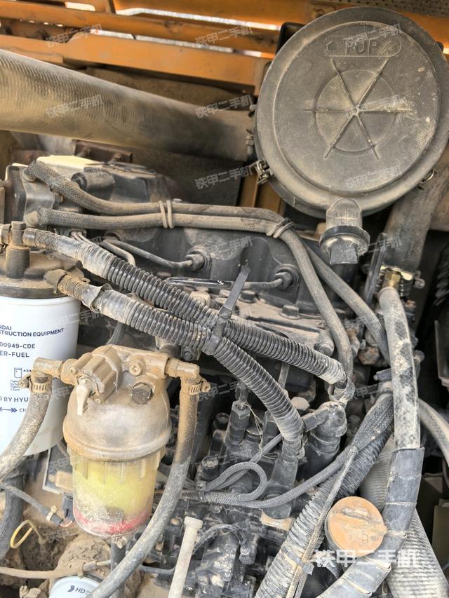 发动机整体俯视（整机外观）