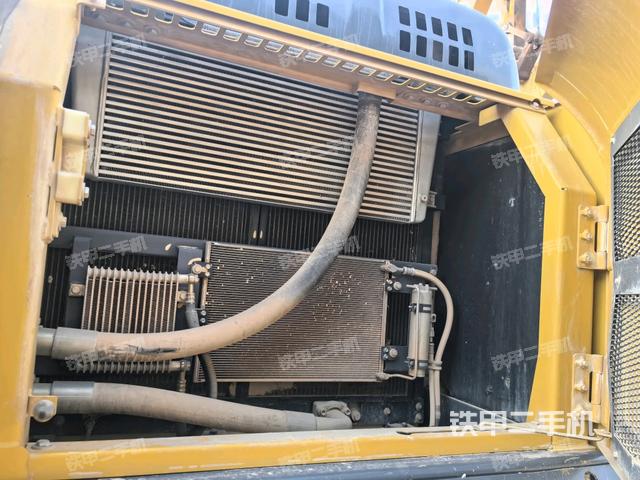 散熱器正面（大件艙室）