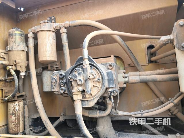 液壓泵斜45?左（大件艙室）