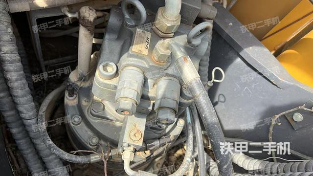 回轉(zhuǎn)馬達（上車部件）