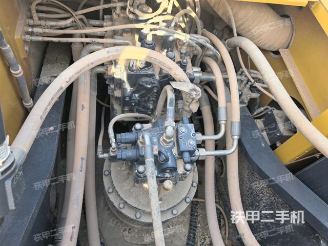 駕駛室頂部俯視（上車部件）