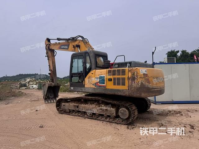 右前45(整機(jī)外觀) 右前45(整機(jī)外觀)