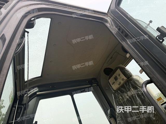 駕駛室頂部（整機(jī)外觀）