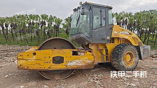 中山徐工XS222J压路机实拍图片