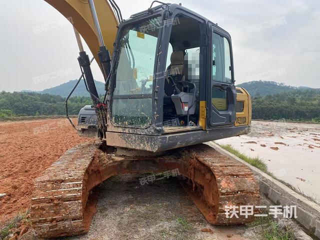 徐工XE135D挖掘機(jī)
