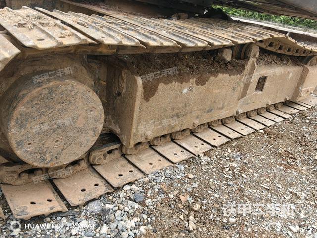 右側履帶整體?（行走機構）