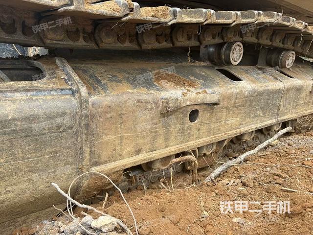 右側(cè)履帶整體（行走機(jī)構(gòu)）