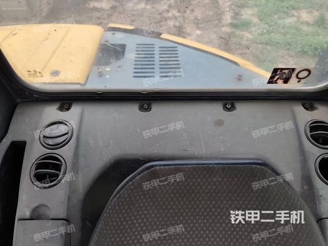 后窗玻璃角標(biāo)(駕駛室部分) 后窗玻璃角標(biāo)(駕駛室部分)