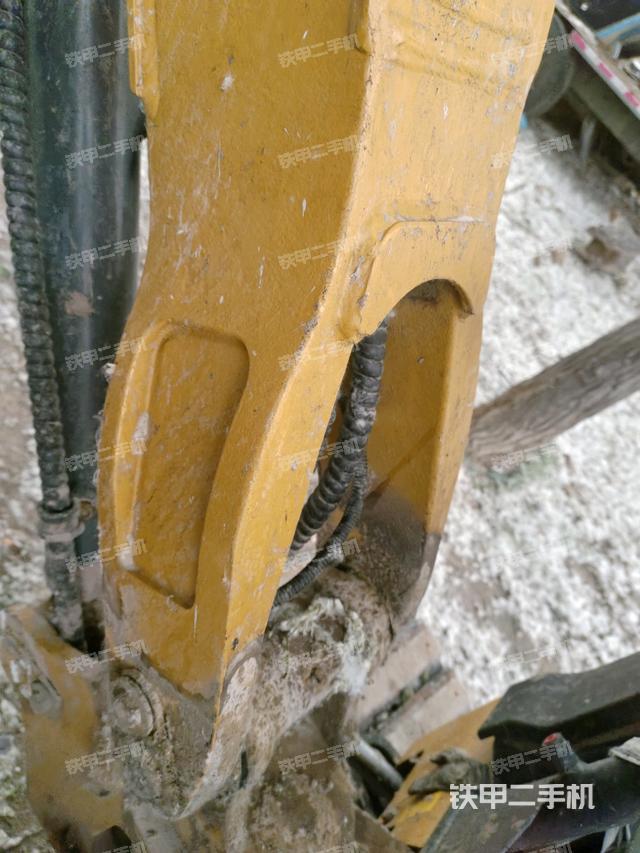 大臂背部俯视（工作和回转装置）