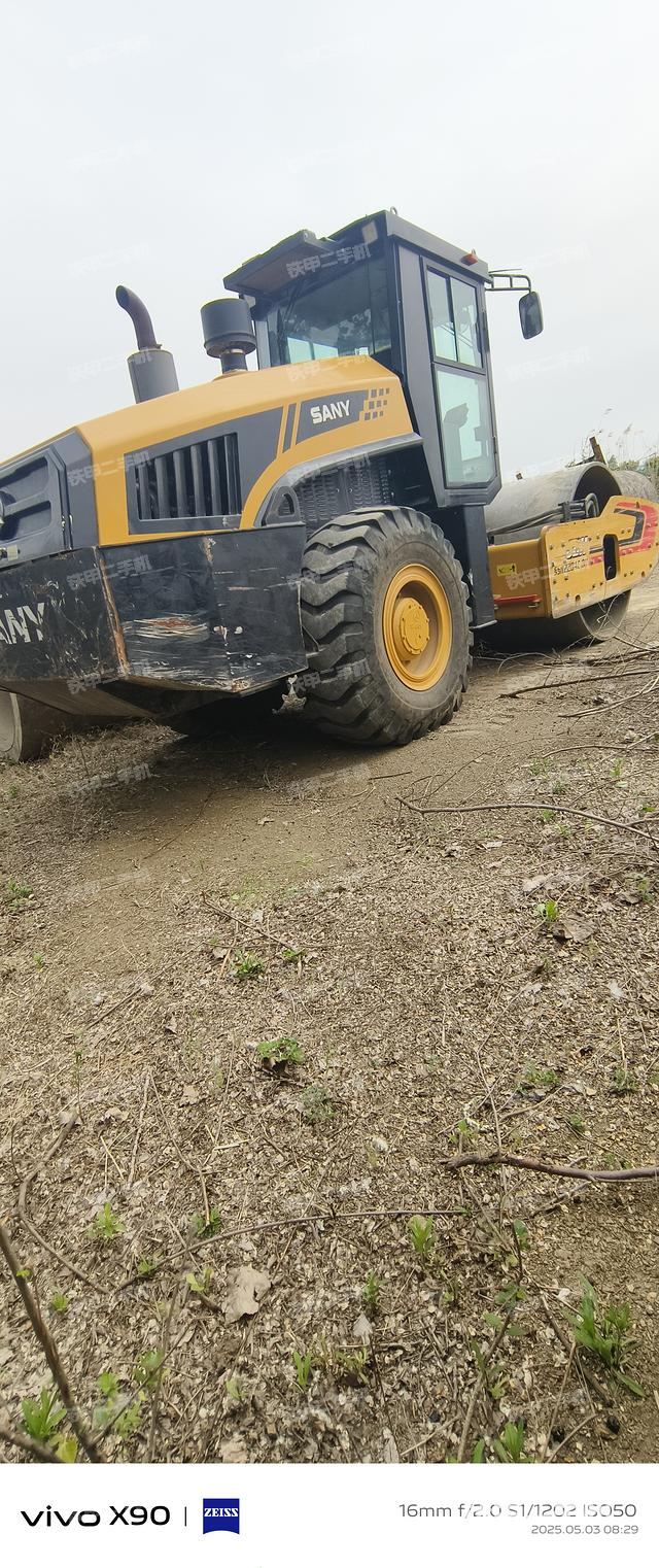 整機(jī)右后45°(設(shè)備外觀及核心部件) 整機(jī)右后45°(設(shè)備外觀及核心部件)