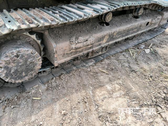 左側履帶整體?（行走機構）