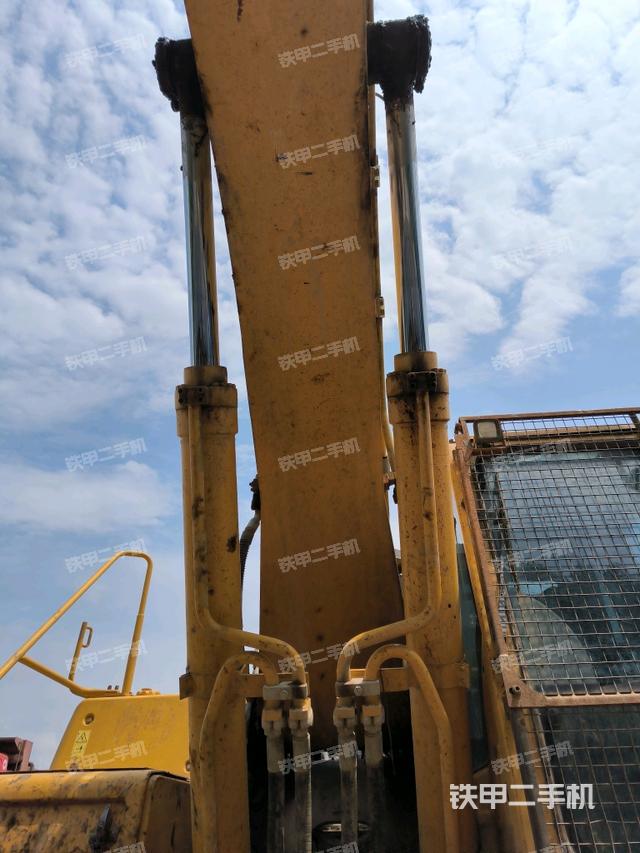 大臂油缸整體?豎拍（工作和回轉裝置）