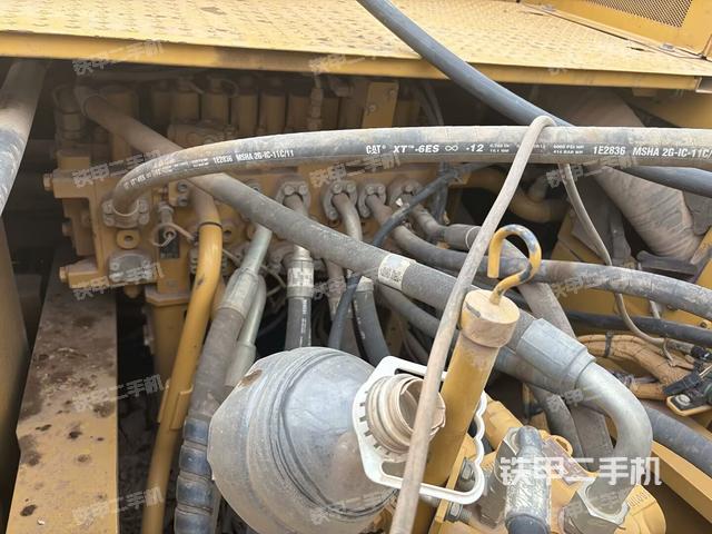 駕駛室頂部俯視（上車部件）