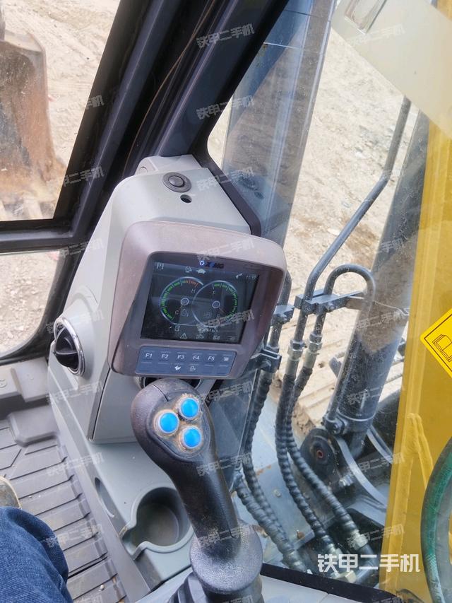 显示屏 （驾驶室部分）