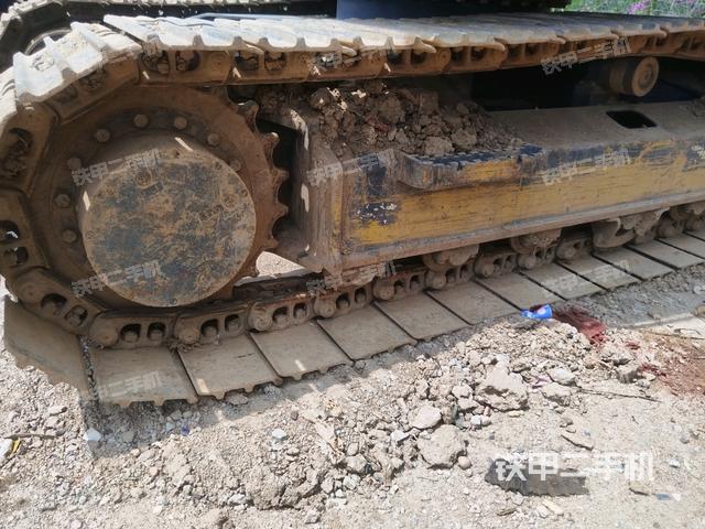 右驱动轮（行走机构）