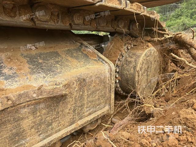 右驅(qū)動(dòng)輪（行走機(jī)構(gòu)）