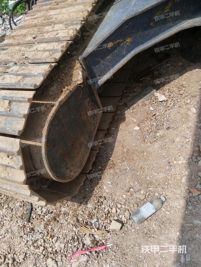 右侧行走马达盖板（行走机构）