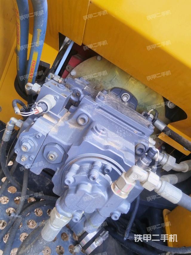 液压泵斜45 右（大件舱室）