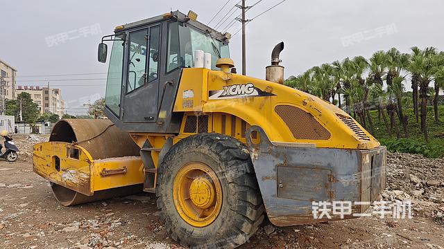 整機(jī)左側(cè)（設(shè)備外觀及核心部件）