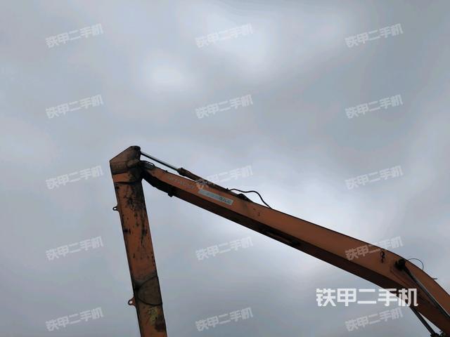鏟斗45度(工作和回轉(zhuǎn)裝置) 鏟斗45度(工作和回轉(zhuǎn)裝置)