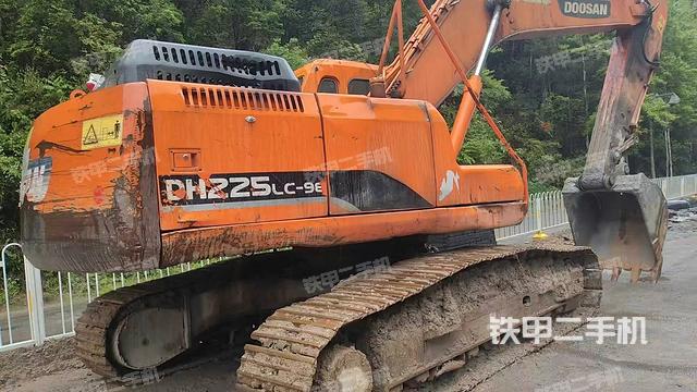 整機右后45°（整機外觀）