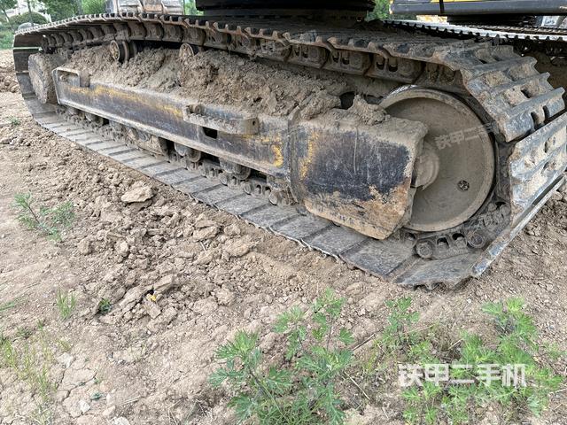 單側(cè)履帶整體（整機(jī)外觀）