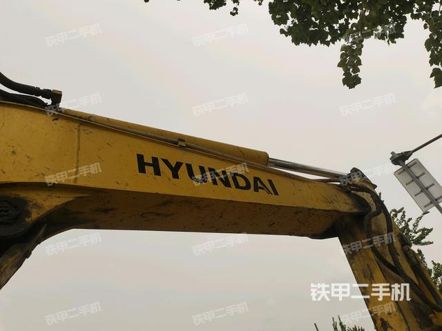 小臂整體左后(工作和回轉(zhuǎn)裝置) 小臂整體左后(工作和回轉(zhuǎn)裝置)