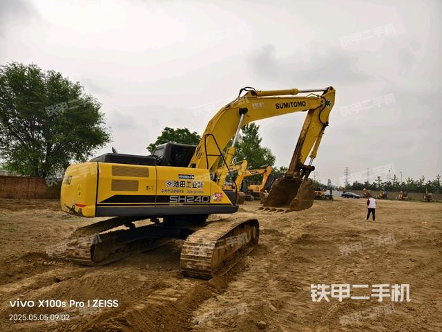 整機右后45°(整機外觀) 整機右后45°(整機外觀)