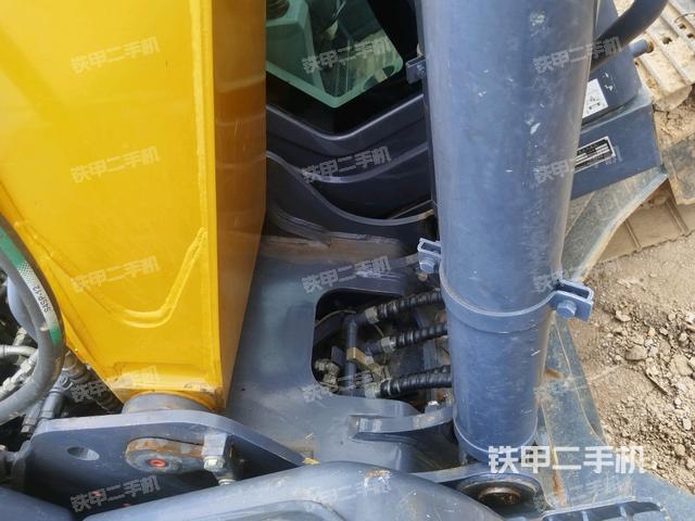 大臂根部 斜视（工作和回转装置）