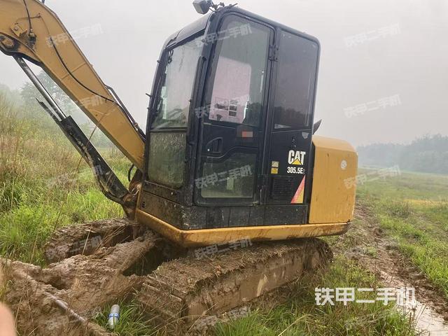 卡特彼勒CAT?305.5E2 小型液壓挖掘機(jī)