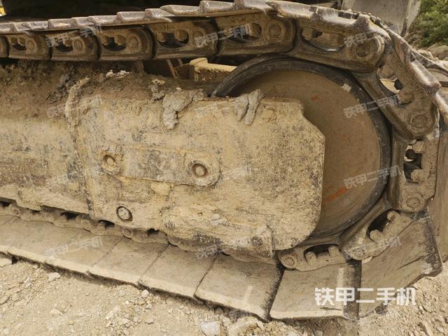右側(cè)履帶整體?(行走機(jī)構(gòu)) 右側(cè)履帶整體?(行走機(jī)構(gòu))