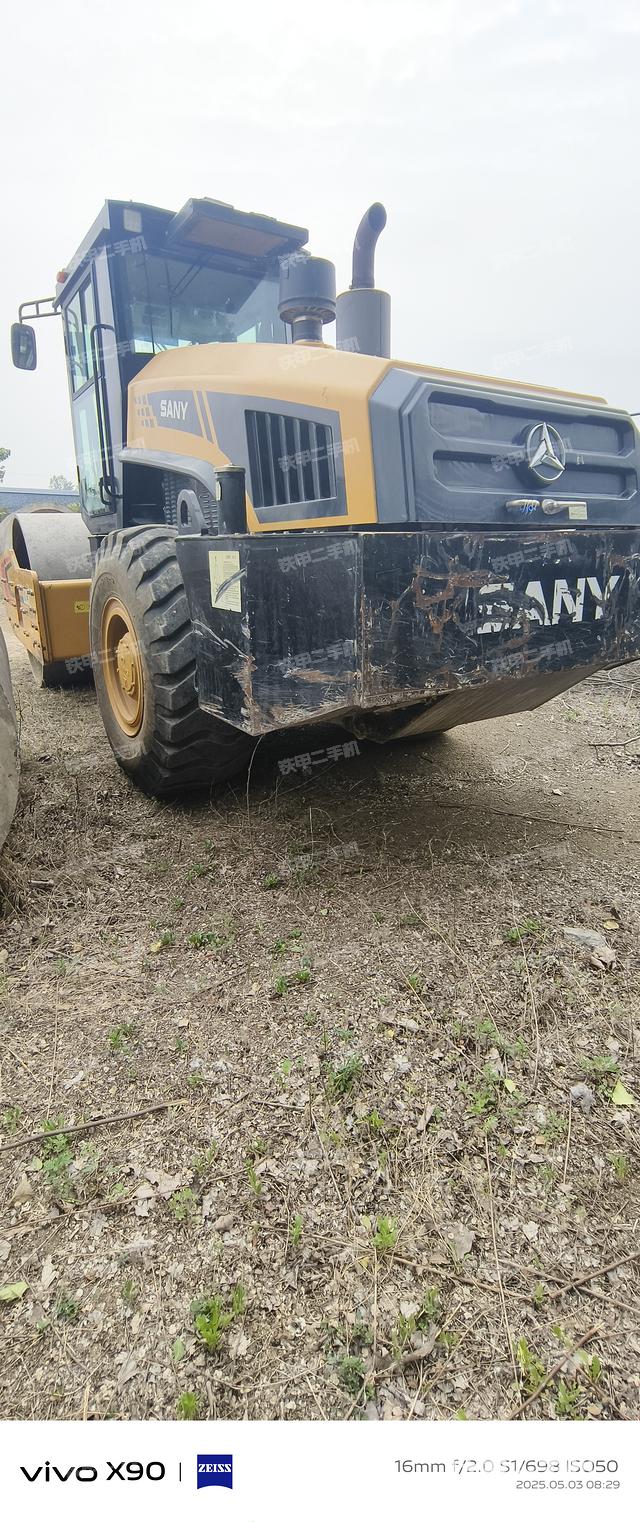 整機(jī)左側(cè)(設(shè)備外觀及核心部件) 整機(jī)左側(cè)(設(shè)備外觀及核心部件)