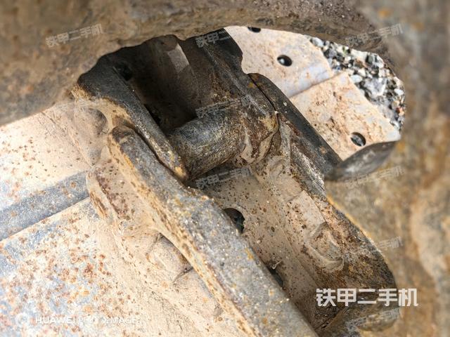 左側行走馬達蓋板（行走機構）