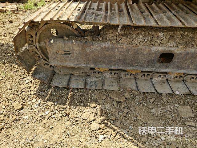 右側(cè)履帶整體?（行走機(jī)構(gòu)）