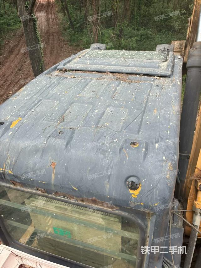 气门室盖螺丝特写(上车部件) 气门室盖螺丝特写(上车部件)