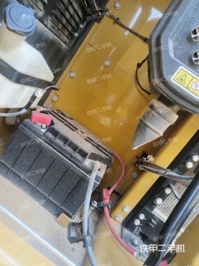 電瓶(大件艙室) 電瓶(大件艙室)