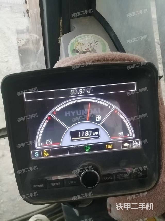 现代R275LVS PRO挖掘机的设备实拍-第8张实拍照片